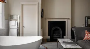 St Johns House Lichfield - Image 4
