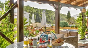 Casa Llibertat boutique stay with spa - Image 5