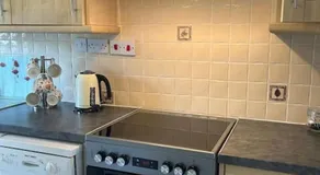 No 12 Bridge Street - Town Centre Apartment - Image 5