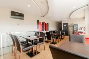 Blitz Hotel Batam Near Sultan Mahmud Ri'ayat Shah - Image 4
