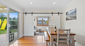 Beach Holiday Home-Close to Airport-3 Bed & 2 Bath - Image 2