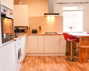 The Ivy Serviced Apartments - Image 2