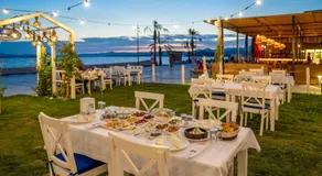 Uras Beach Hotel - Image 4