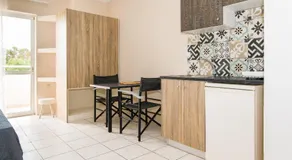 Silver Sun Studios & Apartments - Image 5