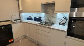 Luxxe House with Hot tub and Pool table - Image 4