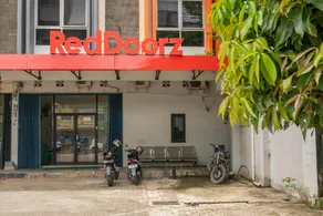 RedDoorz near Taman Wisata Alam Punti Kayu Palembang 2 - Image 4