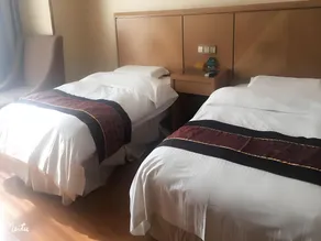 GreenTree Inn Jiangsu Wuxi Huishan High-Speed Rail Qianzhou Chongwen Road Business Hotel - Image 4