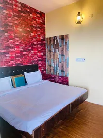 ForestView Food & Stay - Image 4
