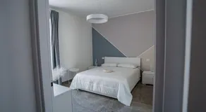 White & Grey - Image 2