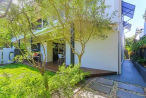 Beachside Escape on Cottonwood - Image 2