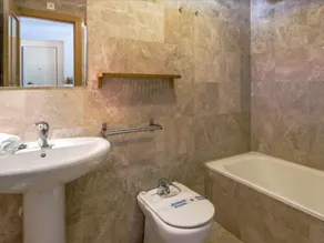 Apartamentos Habitat Zona Media - Image 5