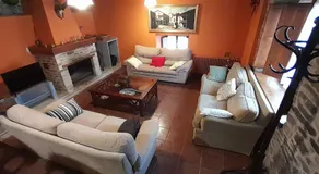Casa de Abril 1 - Image 2