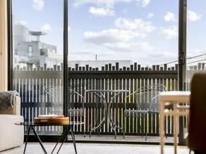 Northcote 3-bed Townhouse Near Cafes & Shops - Image 5