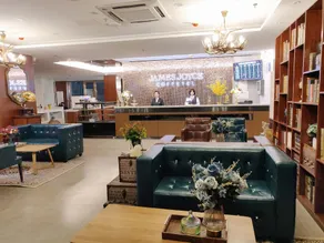 James Joyce Coffetel Qingdao Taidong Pedestrian Street Yingkou Road - Image 4