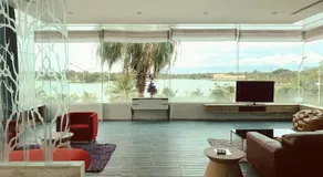 The Beverly Hills Hotel - Image 5