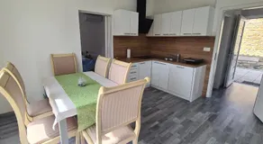 Počitniški dom Portorož / Portoroz Holiday Home - Image 2