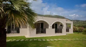 Tropical Apartments - Image 3