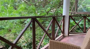 KC Bungalows - Image 3