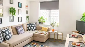 #09 Stylish 2 bed Apart - Sleep 5 - fast Wi-fi - BHX NEC- " Perfect for Contractors and Families - Free Parking" - Image 3