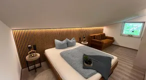 Double room, shower, toilet, facing the mountains - Image 2