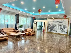 Ronglian Hotel - Image 3