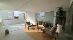Angeiras Beach Hostel - Image 5