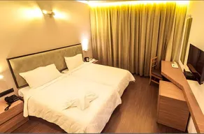 Brownstar Boutique Hotel - Image 4
