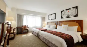 Hotel Sunshine - Image 2