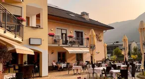Goldenhof - Image 4