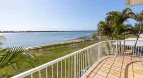 Picturesque Water Views - Image 3