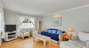 201 Amethyst Avenue - Image 2
