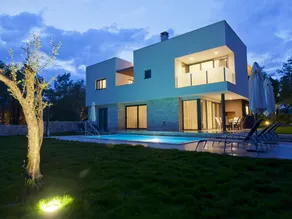 Villa in Novigrad with Pool  Rooftop Terrace - Image 3