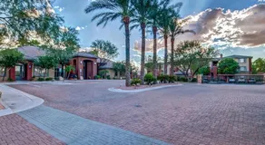 Gated Condo Heated Pool Spa Gym Near Zoo - Image 4
