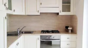 Laura's house - Image 3