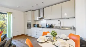 Stylish Kent apartment - Image 5