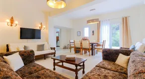 Yasemi Home by RentalsPro - Lagomandra Halkidiki - Image 2