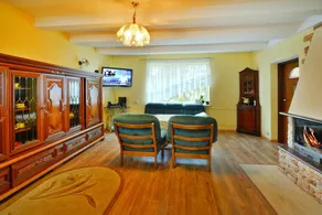 Spacious cottage, idyllic right on the lake, Spore - Image 2