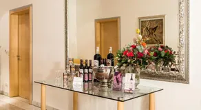 Wuschl Lounge - Image 3