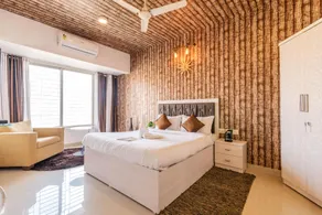 Studio Stay Near Airport in Santacruz East, vakola - Image 5