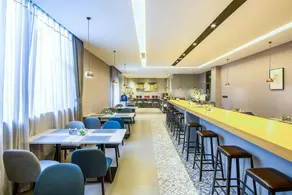 Home Inn Style Golden Chengdu Kuanzhai Alley People's Park Metro Station - Image 5