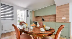 Bright & Spacious Apartments in Central Paris 15th - Image 3