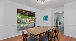 Small Town, Big House - Sleeps 8! - Image 4
