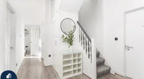2 bedroom city centre apartment 35 Victoria street - Image 5