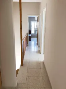 Beautiful Townhouse Near the Sea - Image 5