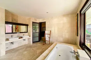 Luxury 4 BR Pool Villa at Seminyak #NP7 - Image 5