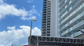 Beachfront condo in Miami! - Image 3