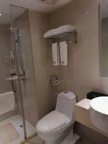 City Comfort Inn Wuhan Sports Center Sanjiaohu Metro Station - Image 2