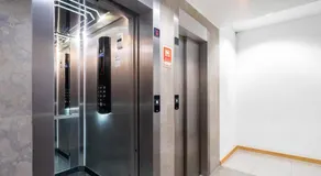 WHome Ajuda 31 Premium w/ Elevator & Parking - Image 4