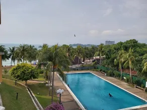 Nat's Seri Bulan beach, pool home @teluk kemang - Image 2