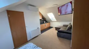 Hotel Antler - Image 2
